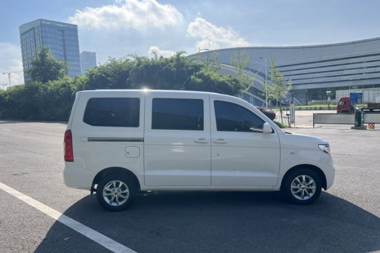 Used Wuling Hongguang V 2022 1.5L Enjoy Edition Electric-Powered LAR Exterior 2