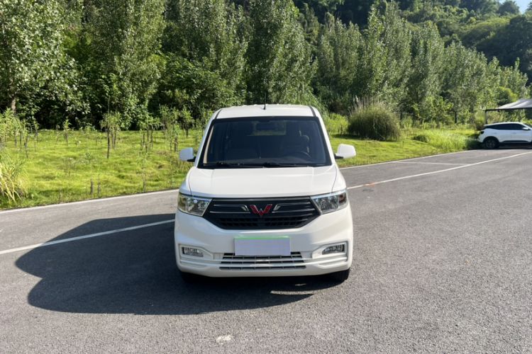 Used Wuling Hongguang V 2022 1.5L Enjoy Edition Electric-Powered LAR Exterior 3
