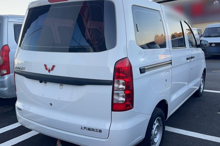 Used Wuling Hongguang V 2022 1.5L Jingqu Version Hydraulic Power Steering LAR Exterior 4