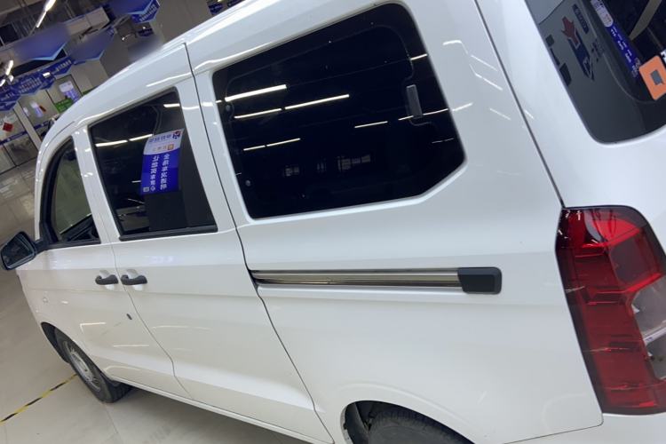 Used Wuling Hongguang V 2022 1.5L Jingqu Edition Electric-Assist LAR Exterior 5