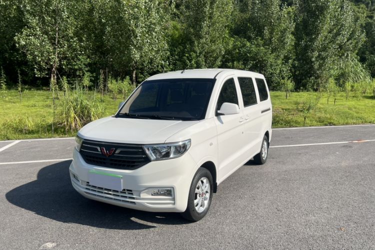 Used Wuling Hongguang V 2022 1.5L Enjoy Edition Electric-Powered LAR Exterior 5