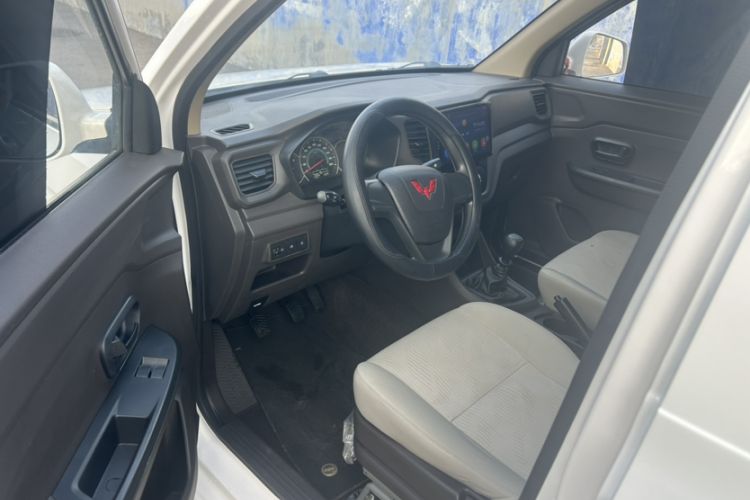 Used Wuling Hongguang V 2022 1.5L Enjoy Edition Hydraulic Power Steering LAR Exterior 6