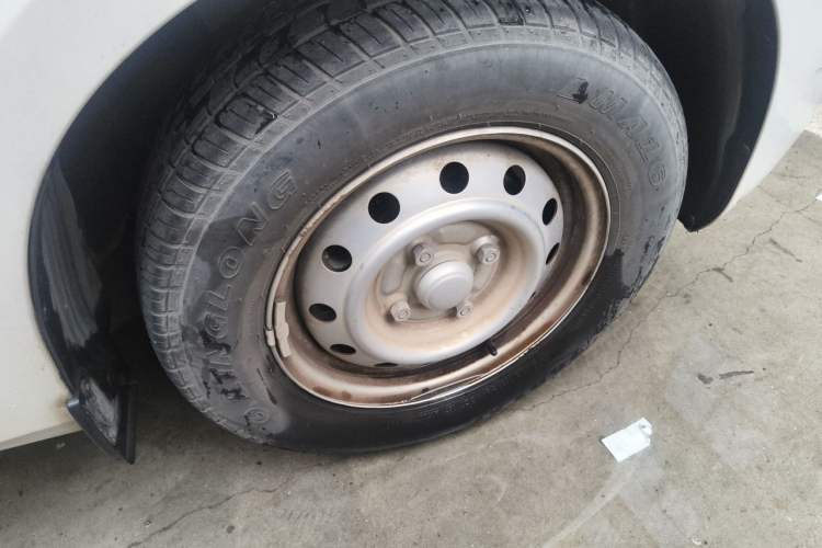 Used Wuling Hongguang V 2022 1.5L Jingqu Version Hydraulic Power Steering LAR Exterior 7