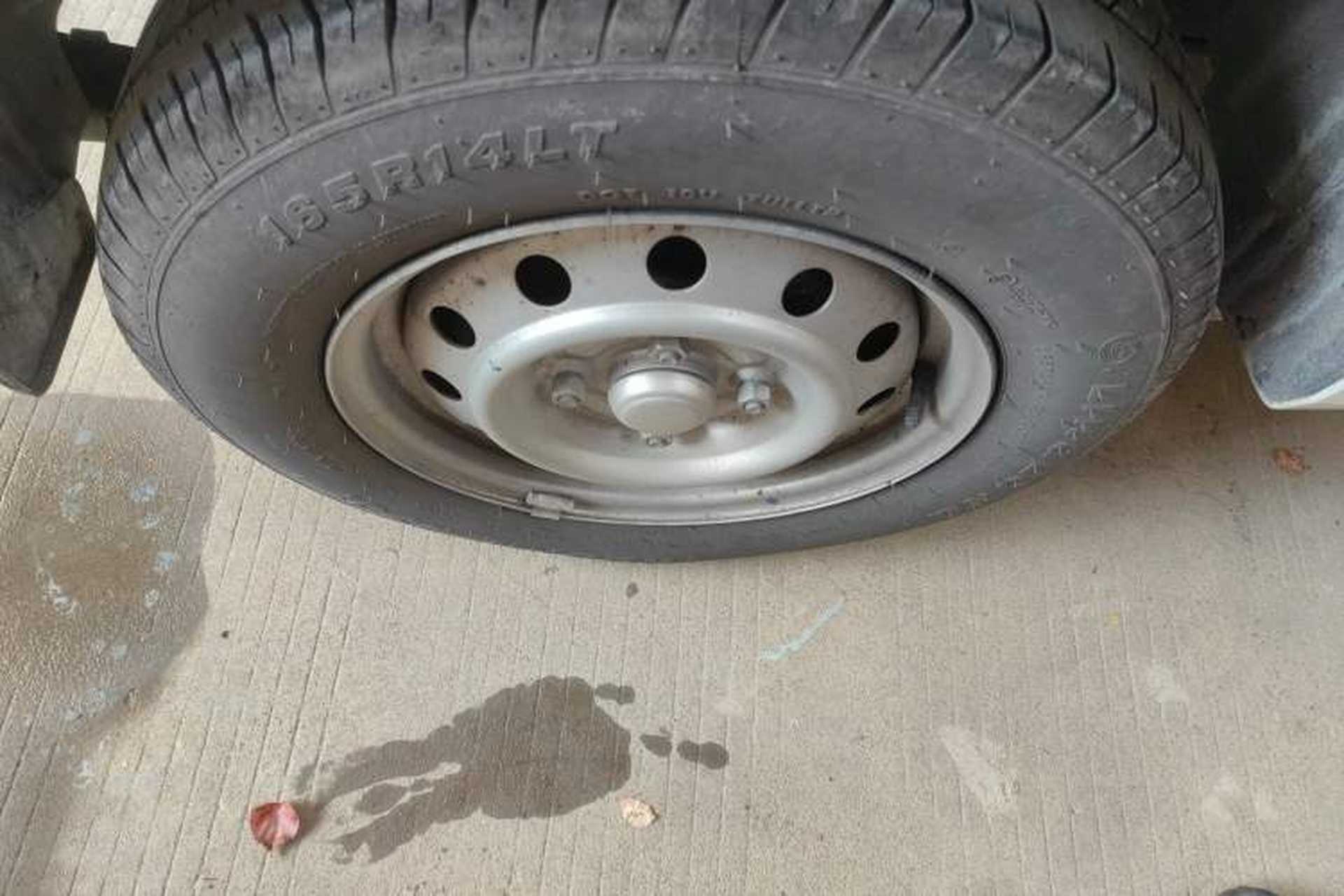 Used Wuling Hongguang V 2022 1.5L Jingqu Edition Enclosed-Window Vehicle with Electric Power Steering LAR Exterior 8
