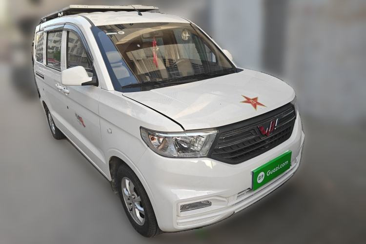 Used Wuling Hongguang V 2022 1.5L Enjoy Edition Electric-Powered LAR Front Right 45 Deg