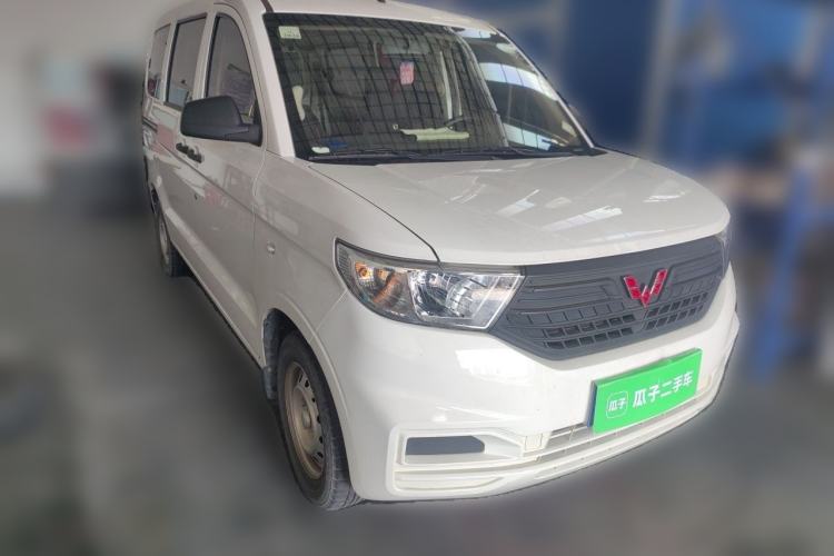 Used Wuling Hongguang V 2022 1.5L Jingqu Edition Electric-Assist LAR Front Right 45 Deg