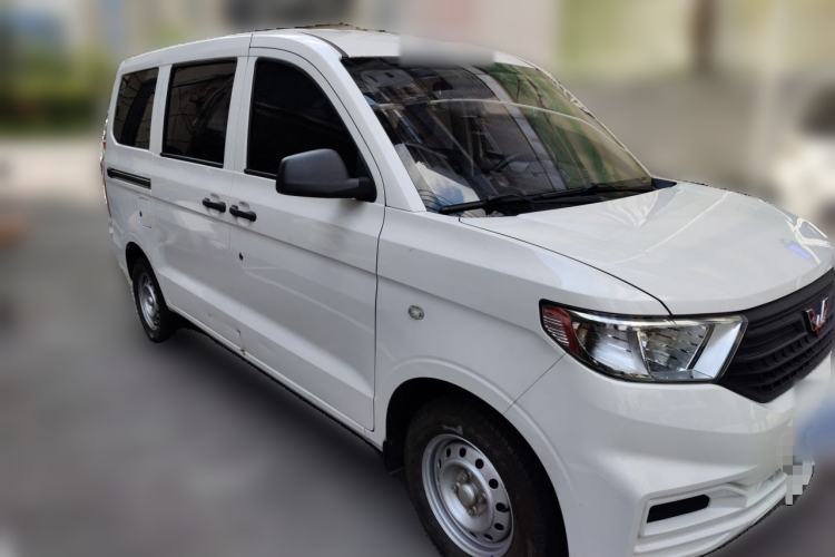 Used Wuling Hongguang V 2022 1.5L Jingqu Version Hydraulic Power Steering LAR Front Right 45 Deg