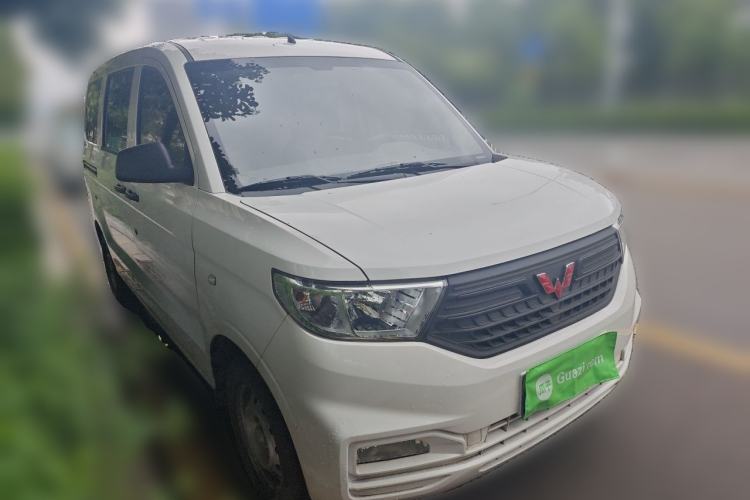 Used Wuling Hongguang V 2022 1.5L Jingqu Edition Electric-Assist LAR Front Right 45 Deg