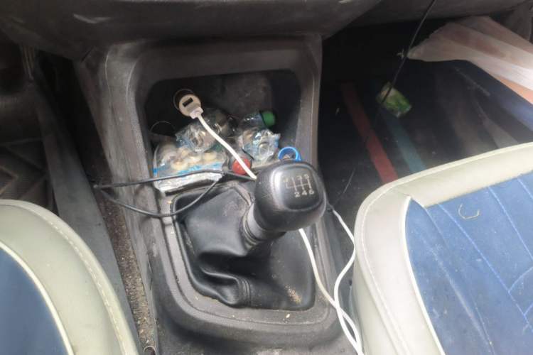 Used Wuling Hongguang V 2022 1.5L Jingqu Version Hydraulic Power Steering LAR Gear Lever