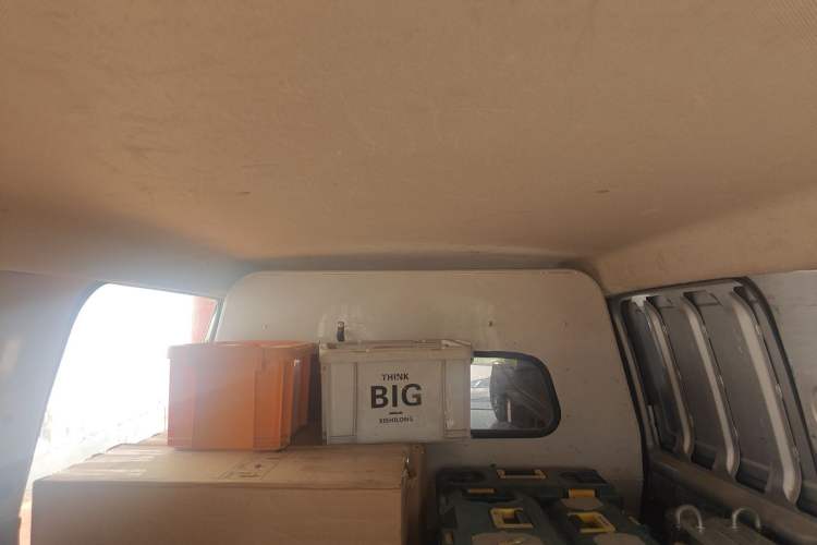 Used Wuling Hongguang V 2022 1.5L Jingqu Edition Enclosed-Window Vehicle with Electric Power Steering LAR Headliner