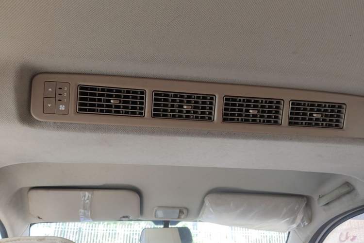 Used Wuling Hongguang V 2022 1.5L Enjoy Edition Electric-Powered LAR Headliner