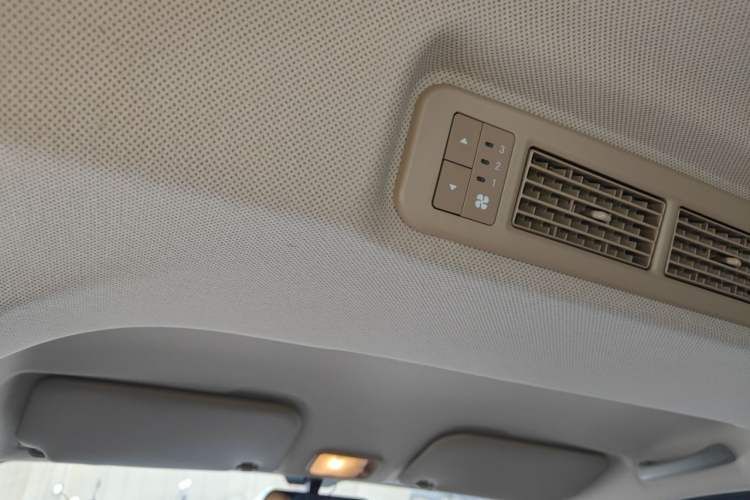 Used Wuling Hongguang V 2022 1.5L Enjoy Edition Electric-Powered LAR Headliner