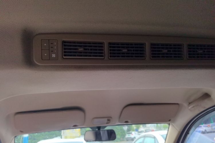 Used Wuling Hongguang V 2022 1.5L Enjoy Edition Hydraulic Power Steering LAR Headliner