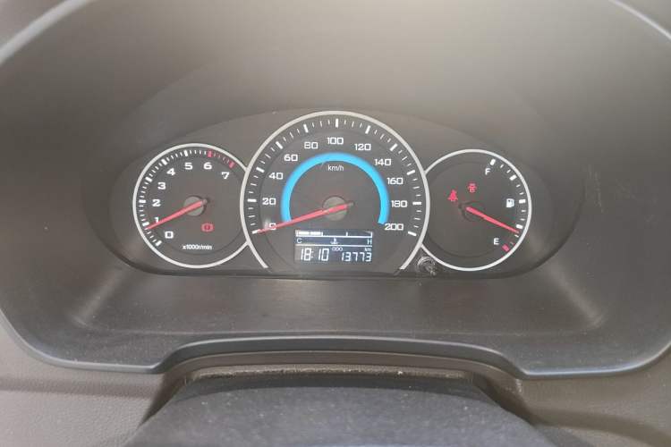 Used Wuling Hongguang V 2022 1.5L Enjoy Edition Electric-Powered LAR Instrument Cluster