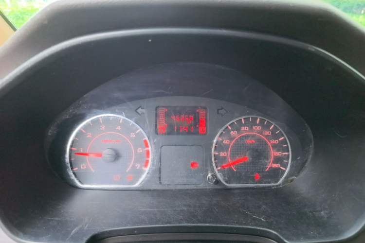 Used Wuling Hongguang V 2022 1.5L Jingqu Edition Electric-Assist LAR Instrument Cluster