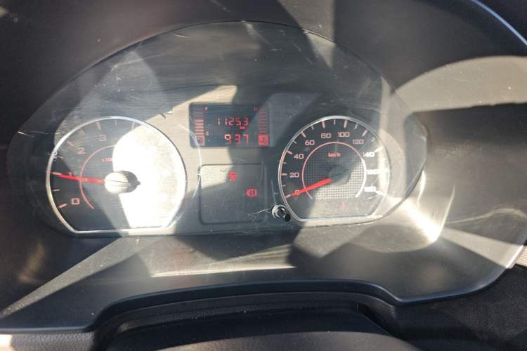 Used Wuling Hongguang V 2022 1.5L Jingqu Edition Electric-Assist LAR Instrument Cluster