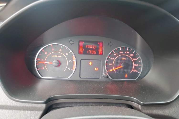 Used Wuling Hongguang V 2022 1.5L Jingqu Edition Electric-Assist LAR Instrument Cluster
