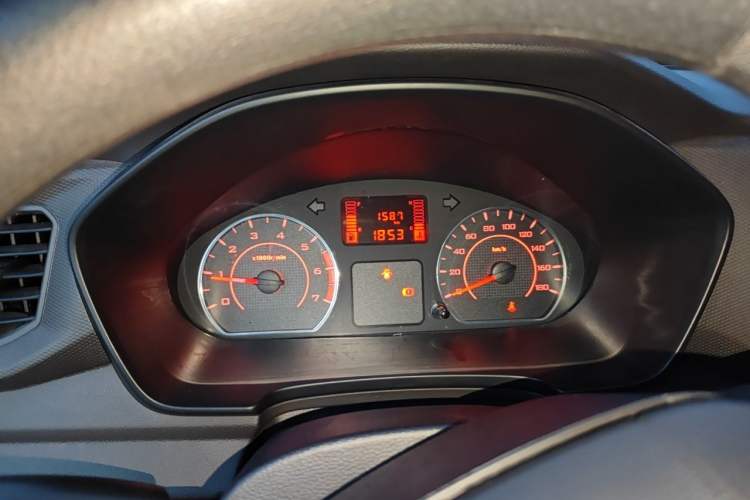Used Wuling Hongguang V 2022 1.5L Jingqu Edition Electric-Assist LAR Instrument Cluster