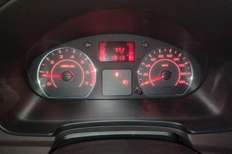 Used Wuling Hongguang V 2022 1.5L Jingqu Version Hydraulic Power Steering LAR Instrument Cluster
