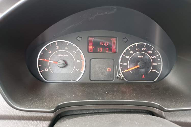 Used Wuling Hongguang V 2022 1.5L Jingqu Edition Electric-Assist LAR Instrument Cluster