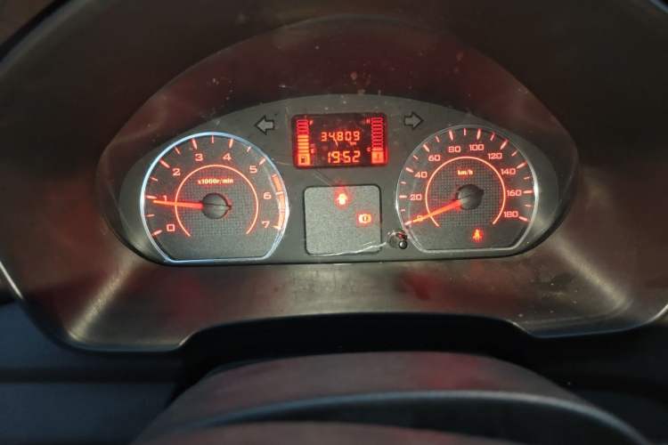 Used Wuling Hongguang V 2022 1.5L Jingqu Version Hydraulic Power Steering LAR Instrument Cluster