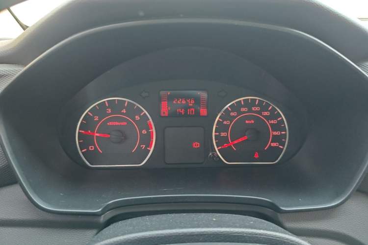 Used Wuling Hongguang V 2022 1.5L Jingqu Edition Electric-Assist LAR Instrument Cluster