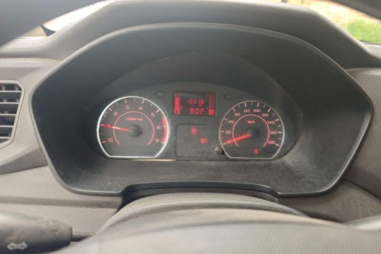 Used Wuling Hongguang V 2022 1.5L Jingqu Edition Electric-Assist LAR Instrument Cluster