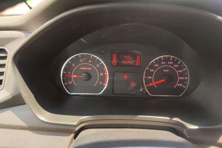 Used Wuling Hongguang V 2022 1.5L Jingqu Edition Electric-Assist LAR Instrument Cluster