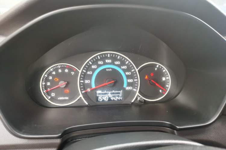 Used Wuling Hongguang V 2022 1.5L Enjoy Edition Electric-Powered LAR Instrument Cluster