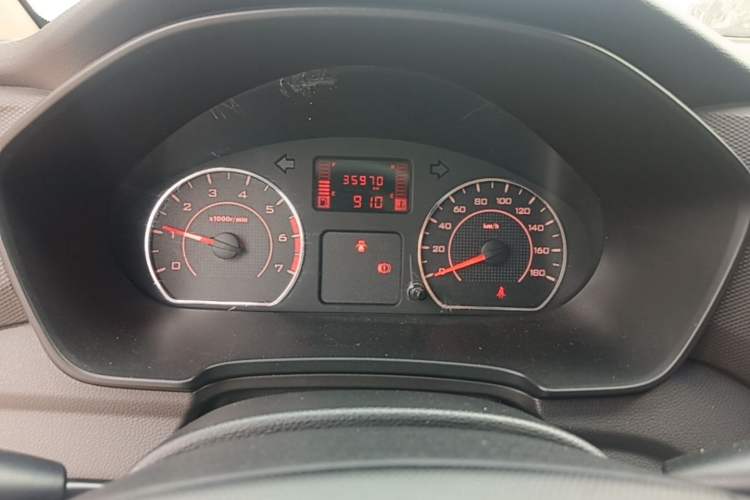 Used Wuling Hongguang V 2022 1.5L Jingqu Edition Electric-Assist LAR Instrument Cluster