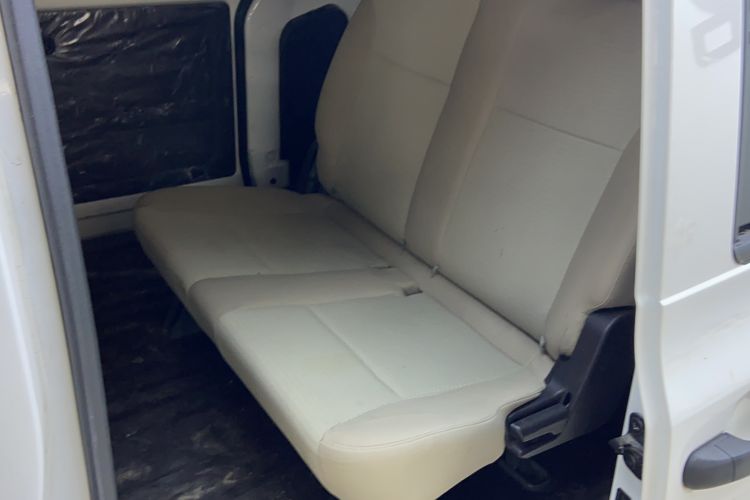 Used Wuling Hongguang V 2022 1.5L Jingqu Edition Electric-Assist LAR Interior 1