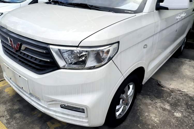 Used Wuling Hongguang V 2022 1.5L Enjoy Edition Electric-Powered LAR Left Front Headlight