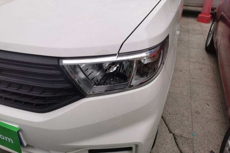 Used Wuling Hongguang V 2022 1.5L Jingqu Edition Electric-Assist LAR Left Front Headlight