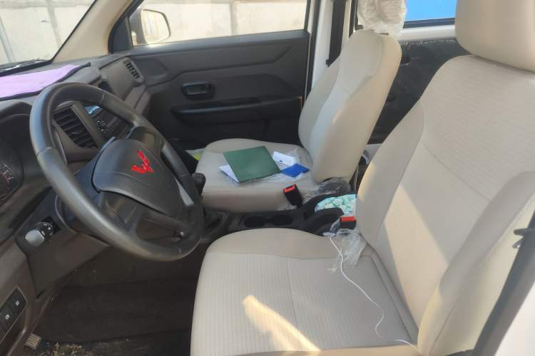 Used Wuling Hongguang V 2022 1.5L Jingqu Edition Electric-Assist LAR Left Front Seat