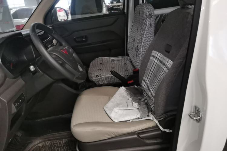 Used Wuling Hongguang V 2022 1.5L Jingqu Edition Electric-Assist LAR Left Front Seat