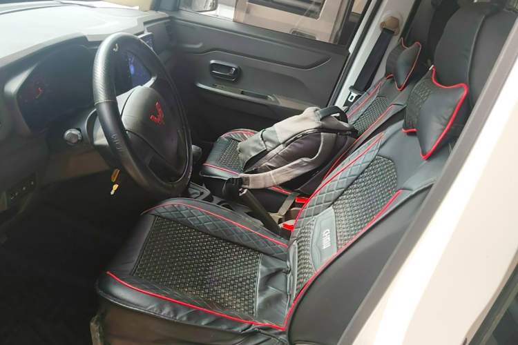 Used Wuling Hongguang V 2022 1.5L Jingqu Version Hydraulic Power Steering LAR Left Front Seat