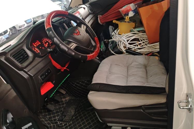 Used Wuling Hongguang V 2022 1.5L Enjoy Edition Hydraulic Power Steering LAR Left Front Seat