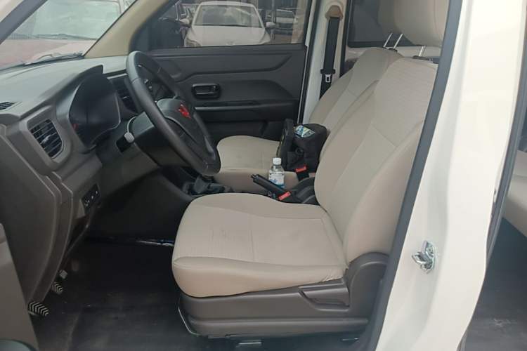 Used Wuling Hongguang V 2022 1.5L Jingqu Edition Electric-Assist LAR Left Front Seat