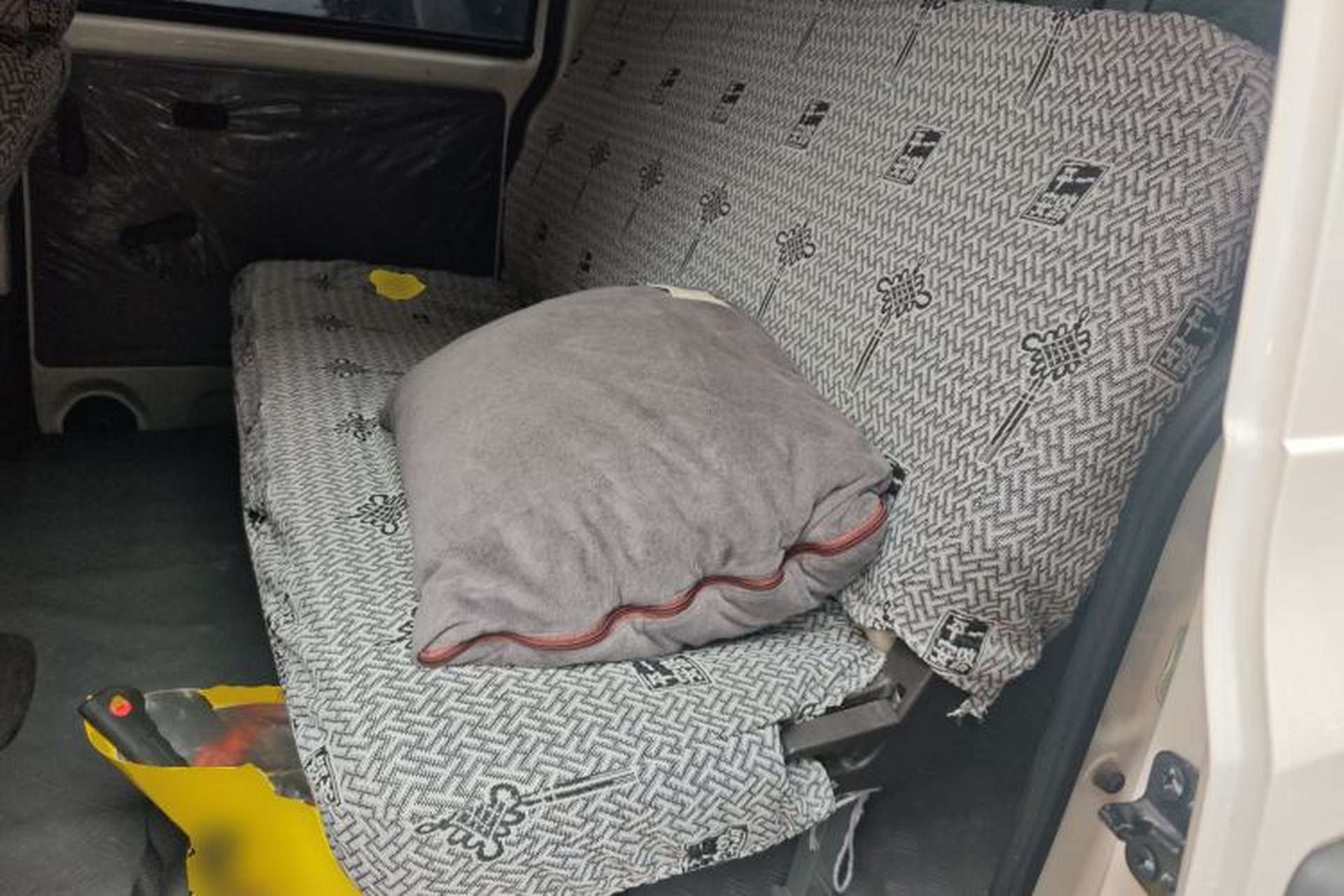 Used Wuling Hongguang V 2022 1.5L Jingqu Edition Electric-Assist LAR Left Rear Seat
