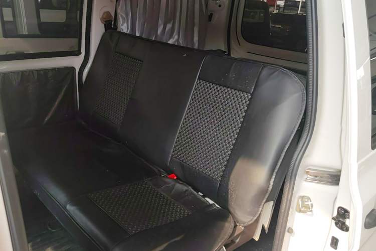 Used Wuling Hongguang V 2022 1.5L Jingqu Version Hydraulic Power Steering LAR Left Rear Seat