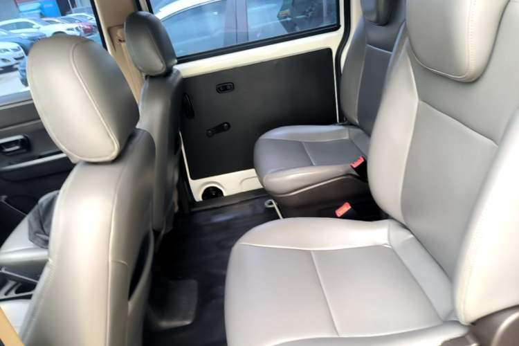 Used Wuling Hongguang V 2022 1.5L Enjoy Edition Electric-Powered LAR Left Rear Seat