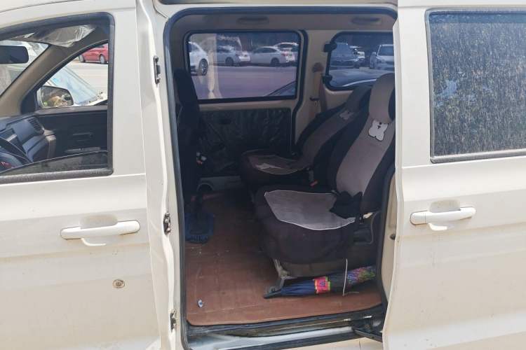 Used Wuling Hongguang V 2022 1.5L Enjoy Edition Hydraulic Power Steering LAR Left Rear Seat