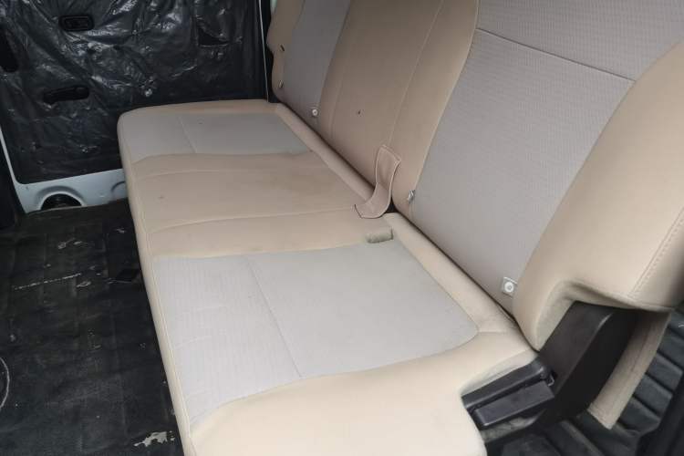 Used Wuling Hongguang V 2022 1.5L Jingqu Version Hydraulic Power Steering LAR Left Rear Seat
