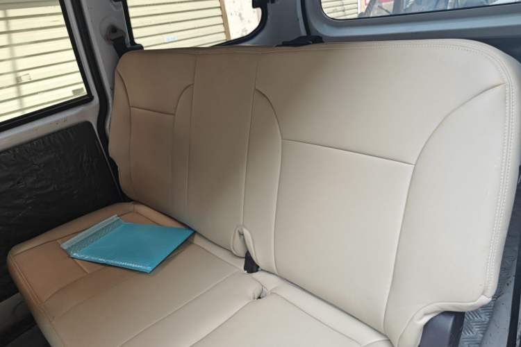 Used Wuling Hongguang V 2022 1.5L Jingqu Version Hydraulic Power Steering LAR Left Rear Seat