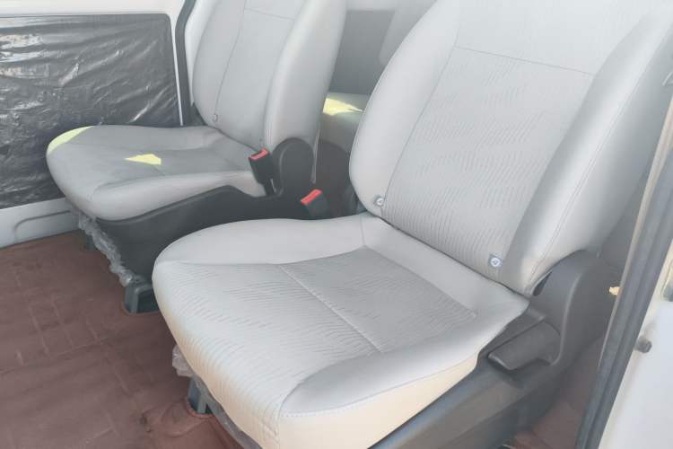 Used Wuling Hongguang V 2022 1.5L Jingqu Version Hydraulic Power Steering LAR Left Rear Seat