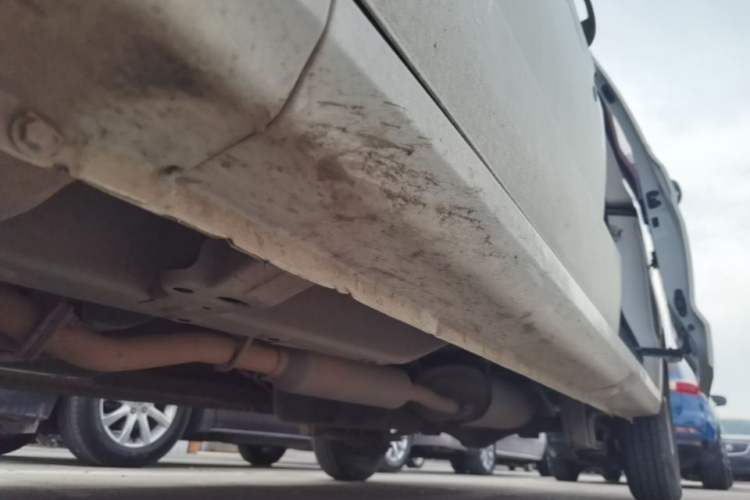 Used Wuling Hongguang V 2022 1.5L Jingqu Edition Electric-Assist LAR Left Side Sill