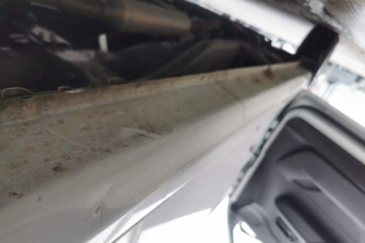 Used Wuling Hongguang V 2022 1.5L Jingqu Edition Electric-Assist LAR Left Side Sill
