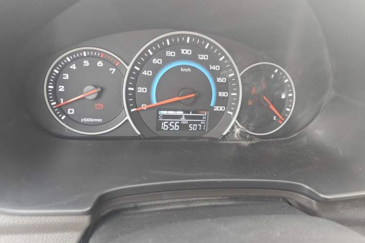 Used Wuling Hongguang V 2022 1.5L Enjoy Edition Electric-Powered LAR Odometer Close Up