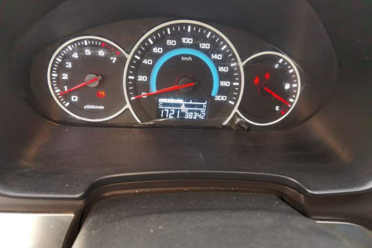 Used Wuling Hongguang V 2022 1.5L Enjoy Edition Electric-Powered LAR Odometer Close Up