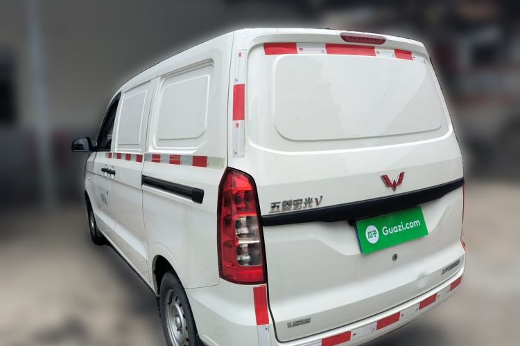 Used Wuling Hongguang V 2022 1.5L Jingqu Edition Enclosed-Window Vehicle with Hydraulic Power Steering LAR Rear Left 45 Deg